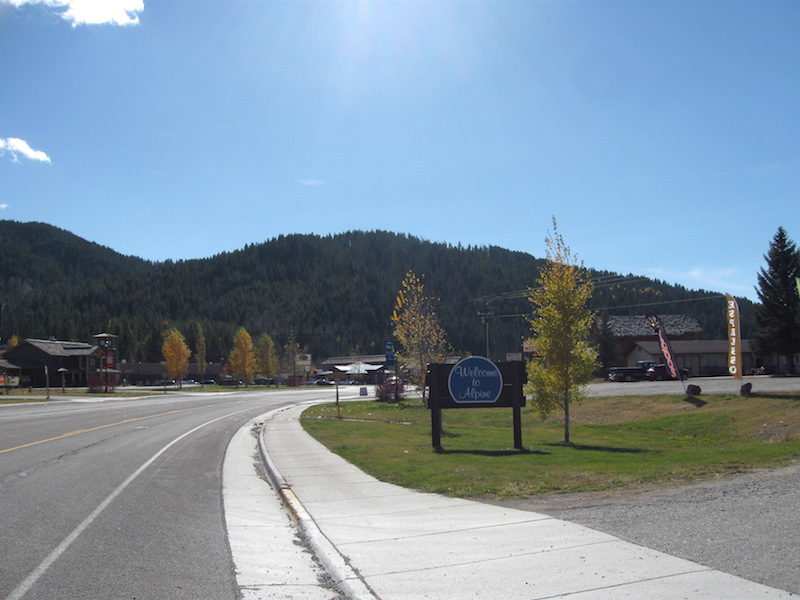 Alpine, Wyoming, Subway robbed at gunpoint East Idaho News